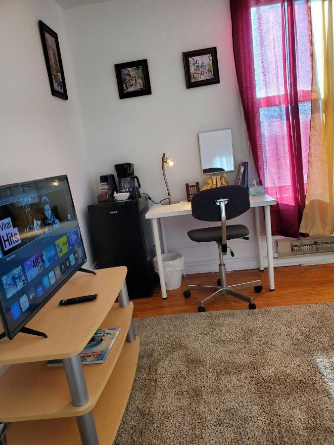 Booking-Eddy- Single Room With Self Check-In Hull Esterno foto