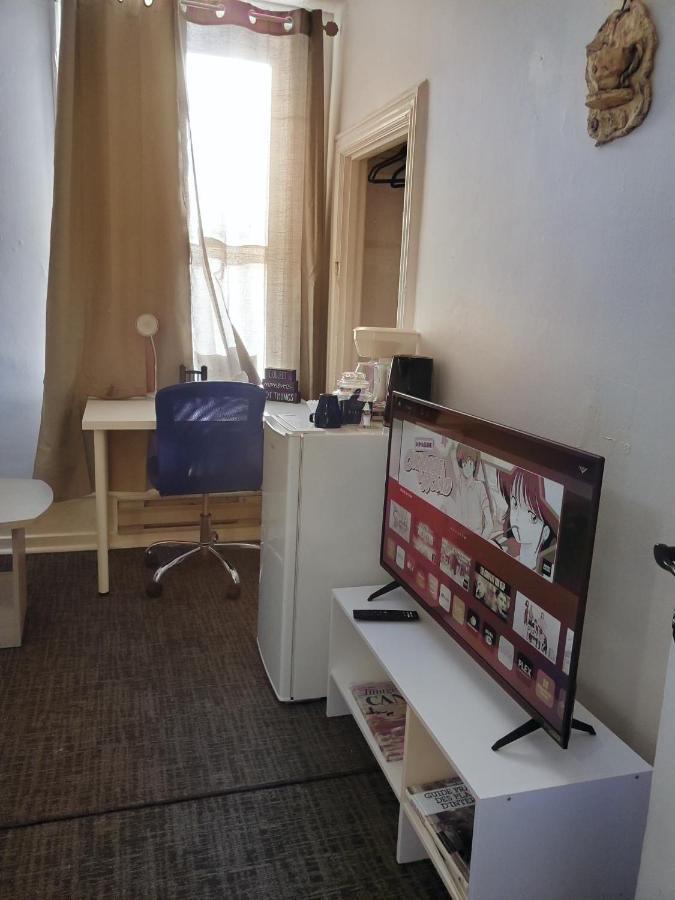 Booking-Eddy- Single Room With Self Check-In Hull Esterno foto