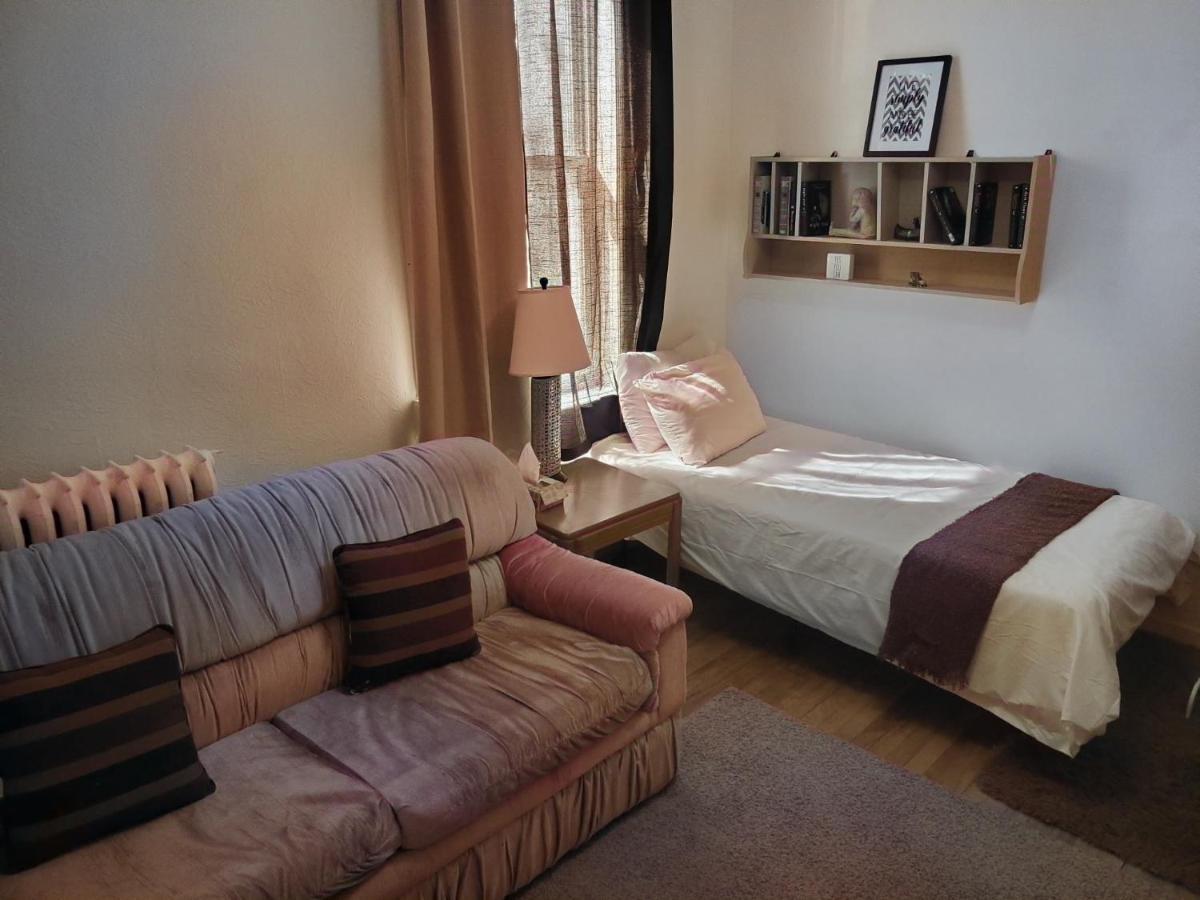 Booking-Eddy- Single Room With Self Check-In Hull Esterno foto