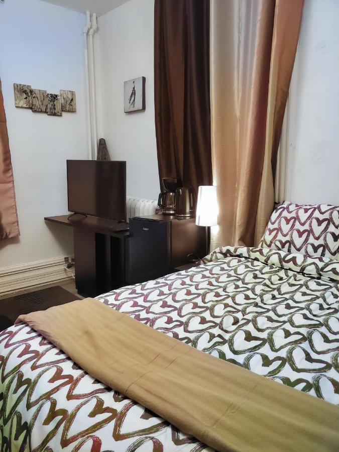 Booking-Eddy- Single Room With Self Check-In Hull Esterno foto