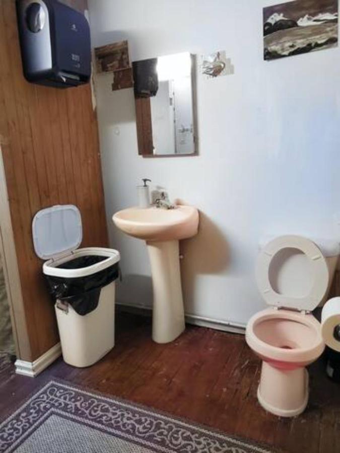 Booking-Eddy- Single Room With Self Check-In Hull Esterno foto