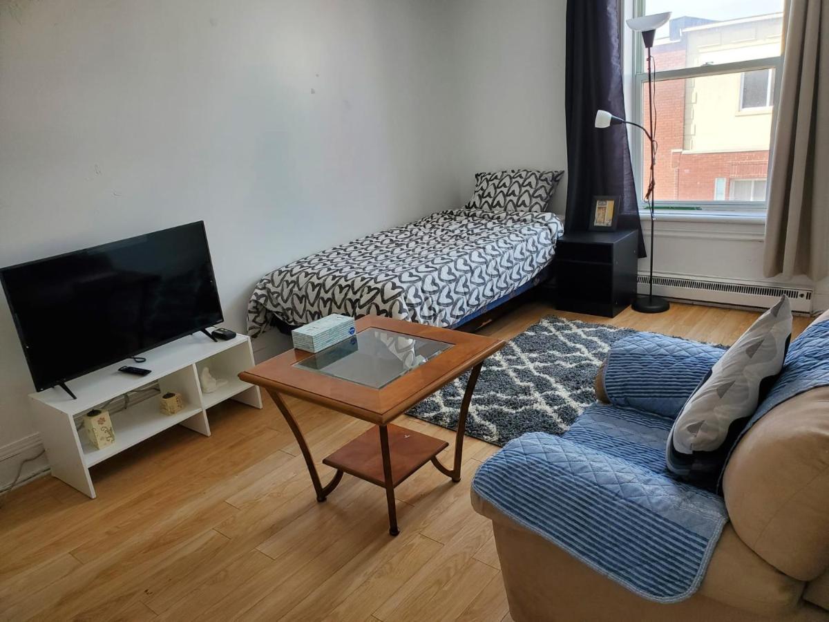 Booking-Eddy- Single Room With Self Check-In Hull Esterno foto